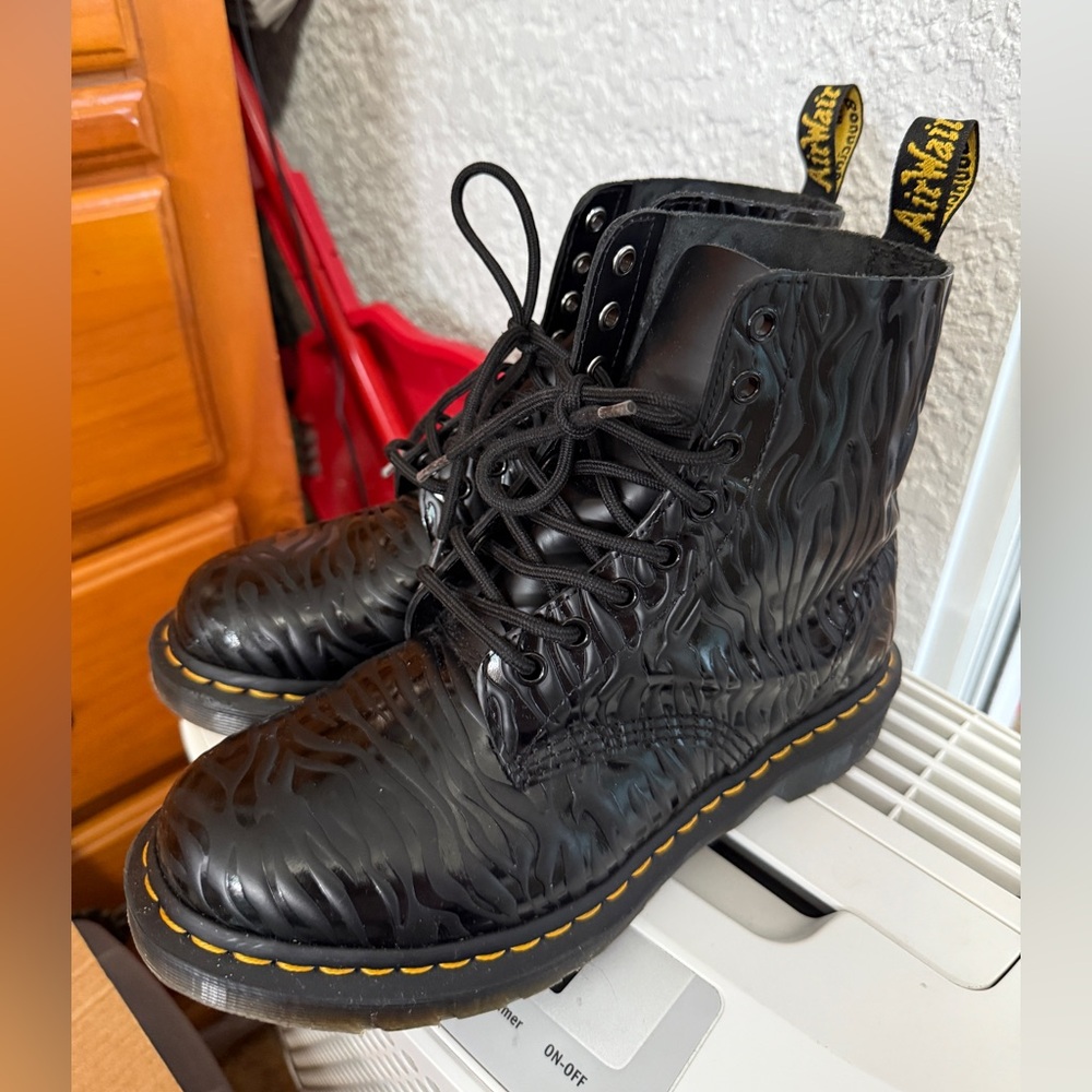 Dr. Martens 1460 Pascal Zebra Emboss leather lace-up boots in black